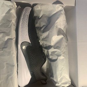 Nike Mamba Rage Size 12